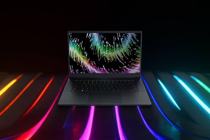 IE Razer Customize your Blade 15 One Color DDDP10 Laptop