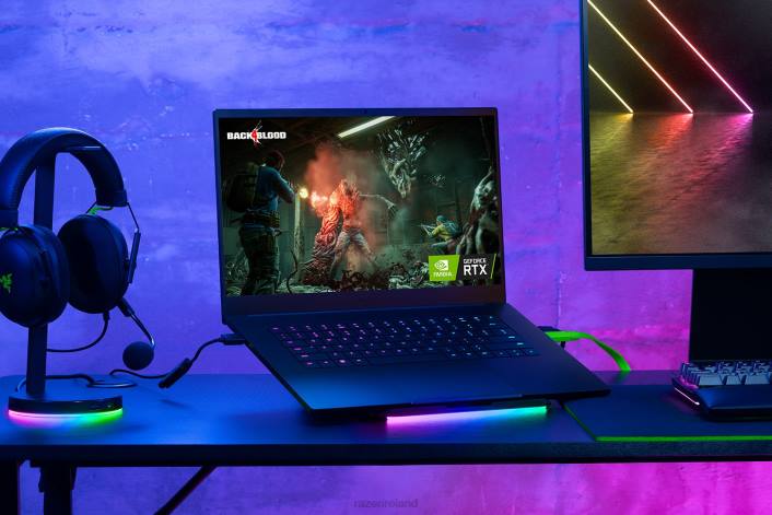 IE Razer Customize your Blade 15 One Color DDDP10 Laptop