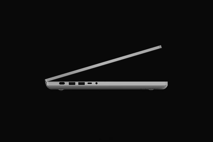 IE Razer Customize your Blade 16 One Color DDDP6 Laptop