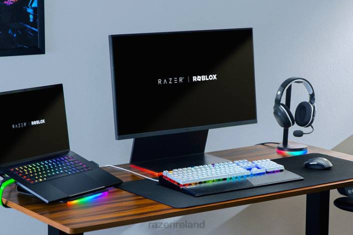IE Razer BlackWidow V3 - Green Switch - US - Roblox Edition White DDDP59 Keyboard