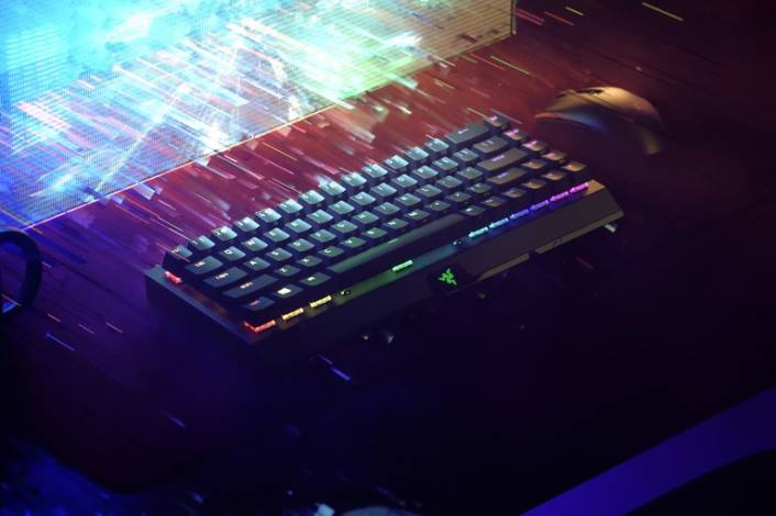 IE Razer BlackWidow V3 Mini HyperSpeed - Yellow Switch - US Black DDDP63 Keyboard
