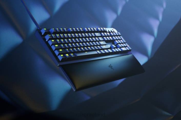 IE Razer Huntsman V2 - Clicky Optical Switch - US One Color DDDP69 Keyboard
