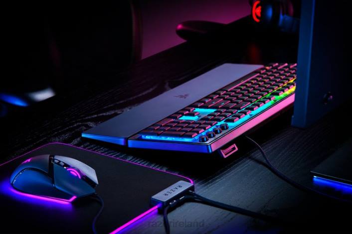 IE Razer Ornata V3 - US One Color DDDP75 Keyboard