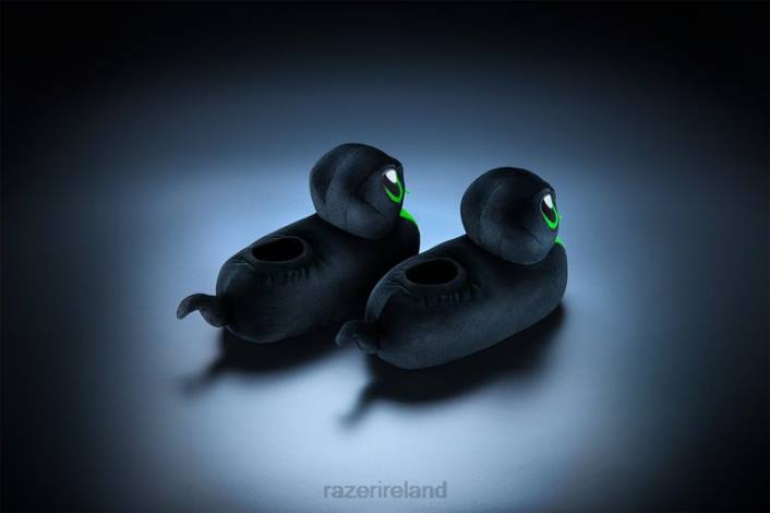IE Razer Sneki Snek Slippers One Color DDDP205 Gear